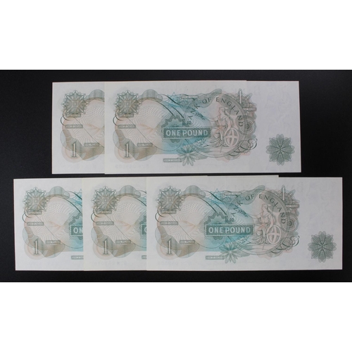 72 - Hollom 1 Pound (5) issued 1963, a consecutively numbered run of REPLACEMENT notes, serial 52M 059006... 