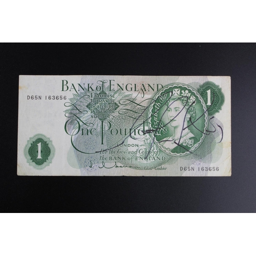 73 - Hollom 1 Pound issued 1963, this note has been signed by Mervyn King, serial D65N 163656, also inclu... 