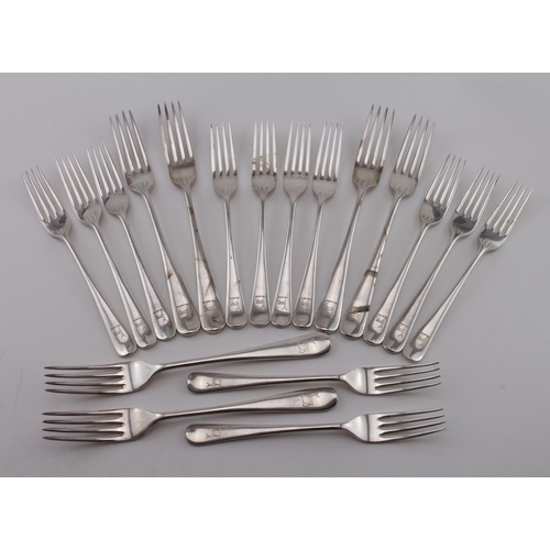 534 - Flatware. Eighteen forks all with hallmarks for Birmingham 1910 by Elkington & Co Ltd. Total weight ... 