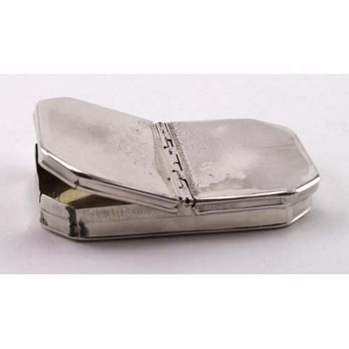 541 - Unmarked silver, double compartment Snuff Box, probably 18th century and British made (has some repa... 