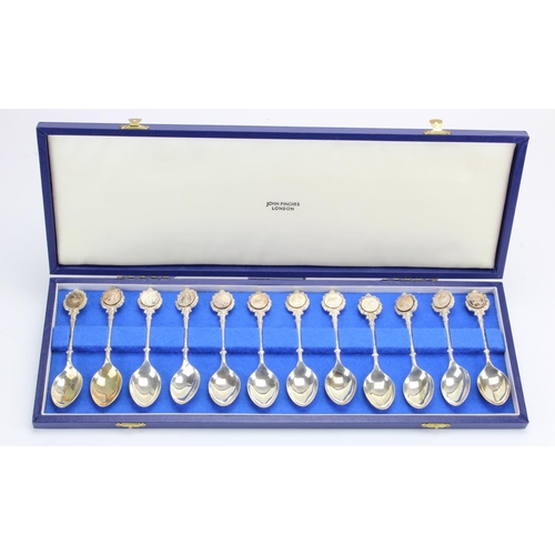 550 - Boxed Set of twelve silver limited edition Zodiac Spoons by John Pinches. Hallmarked London 1971. Ap... 