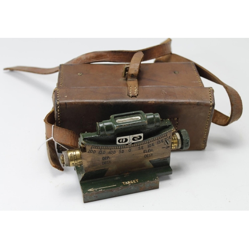 102 - WW2 'Blackman & G. Co. Ltd 1944. Case, Mk. II Clinometer Vickers .303 M.G.' in original leather case... 