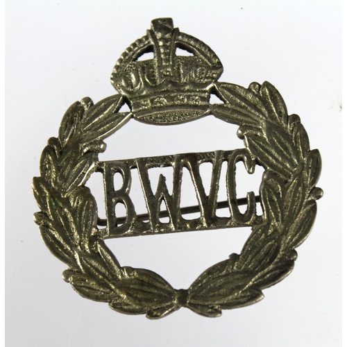 106 - Cap Badge WW2 'B.W.V.C.' (Bombay Women's Volunteers Corps).