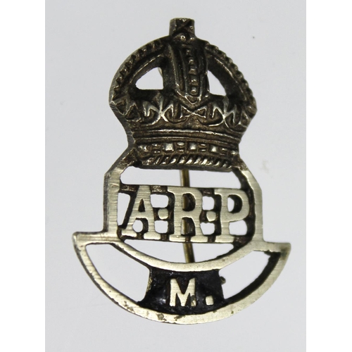 107 - Indian A.R.P. M, pin badge. (Messenger)