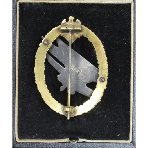 767 - German Whermacht Parachutists war badge in fitted & titled to lid case, Junker Berlin maker marked