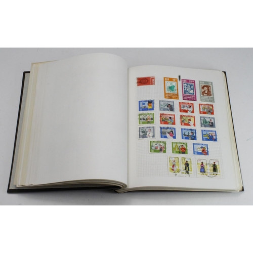 86 - East German (DDR) used stamp collection housed in black album, plenty of stamps. (Qty)