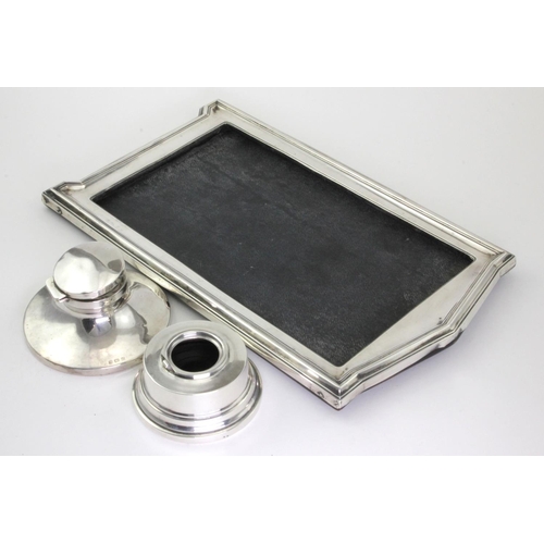 465 - Mixed lot of silver comprising a large silver photograph frame (no stand)   Hallmarked Birm. 1913 al... 