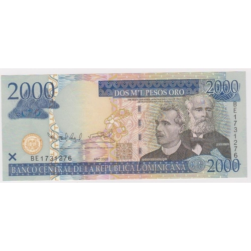 571 - Dominican Republic 2000 Pesos Oro dated 2009, serial BE 1731276 (TBB B707e, Pick181b) Uncirculated