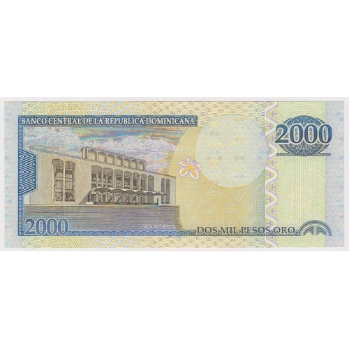 571 - Dominican Republic 2000 Pesos Oro dated 2009, serial BE 1731276 (TBB B707e, Pick181b) Uncirculated