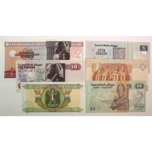 587 - Egypt (6), a set of REPLACEMENT notes, 10 Pounds dated 1969, 10 Pounds dated 1995, 5 Pounds dated 19... 