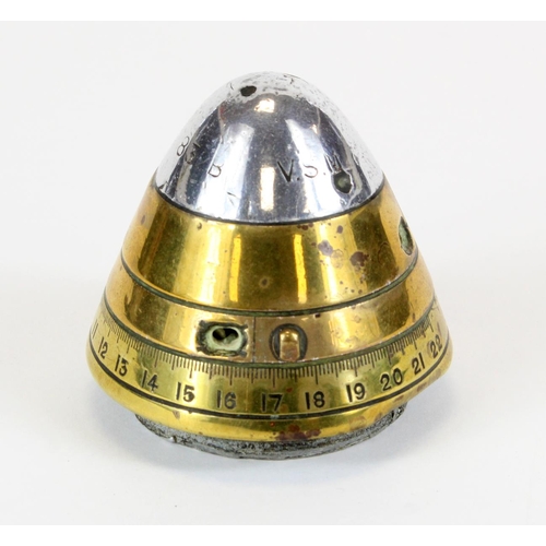 1070 - WW1 brass shrapnel fuse head with alloy tip dated 6-16.