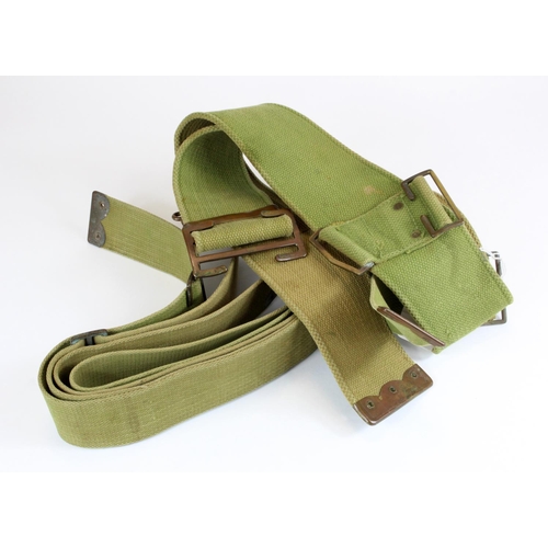 1103 - WW1 pair of 08 pattern cross straps with 08 pattern belt.