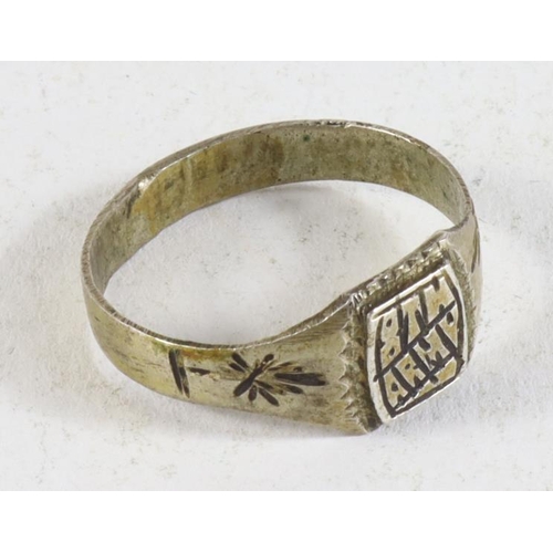 1148 - WW2 silver .800 '8th Army' finger ring