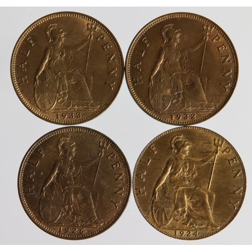 1305 - Halfpennies (4): 1924, 1926, 1932 and 1933, EF or better.