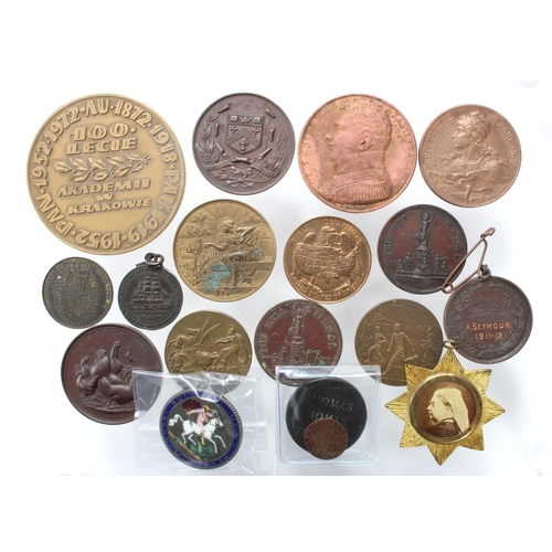 1679 - GB & World Commemorative Medals (15) plus misc. (3), the medals all bronze 19th-20thC including an 1... 