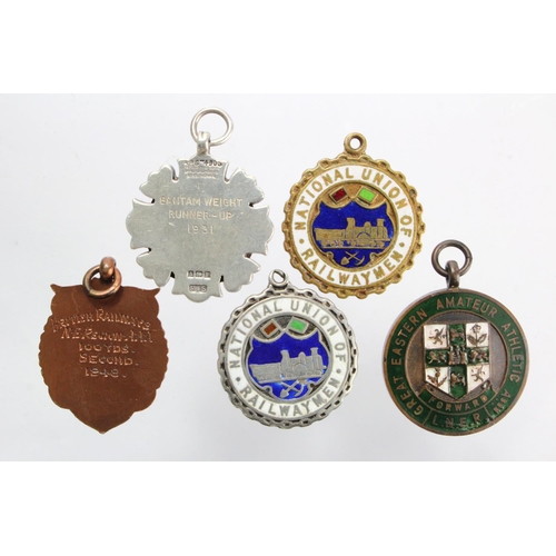 1723 - Railway medals (5) comprising 3x LNER medals (2 bronze & 1 silver) and 2x National Union of Railwaym... 