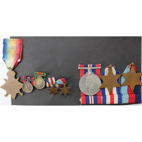 174 - 1915 Star to 13771 Pte R J Moseley, Hamps Regt. Together with 1939-45 Star, France & Germany Star, W... 