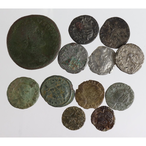 1914 - Roman (5) silver or plated denarii and (7) bronze, mostly small late pieces, mixed grade.