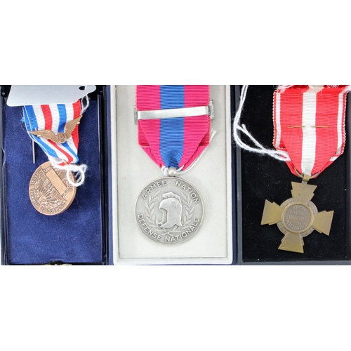 576 - French Aeronautical Medal of Honour, Cross of Military Valour, National Defence Medal + clasp Legion... 