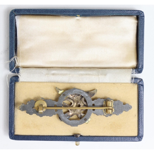 652 - German Luftwaffe Ground Assault Close Combat clasp, gilt but 50% worn away, fitted case