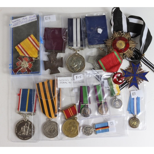 900 - Medals - mixed selection inc National Service Medal, Russian, and various copy medals / miniatures  ... 