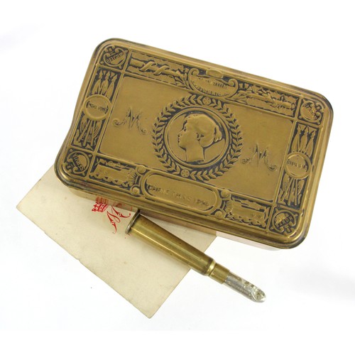 1077 - WW1 Christmas 1914 Tin with 1915 Card, and bullet pencil with 'M' monogram, nickel cap heavily dente... 