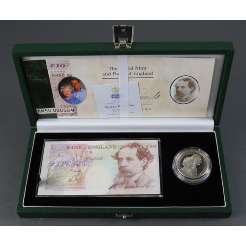 460 - Debden set C124, HM the Queen's golden wedding anniversary issued 1997, comprising Kentfield 10 Poun... 