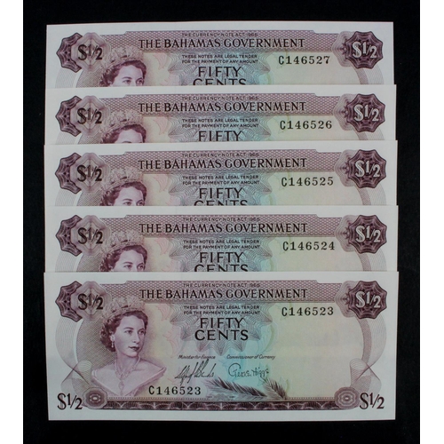498 - Bahamas 50 Cents (1/2 Dollar) dated Law 1965 (5), a consecutively numbered run of 5 notes, serial C1... 