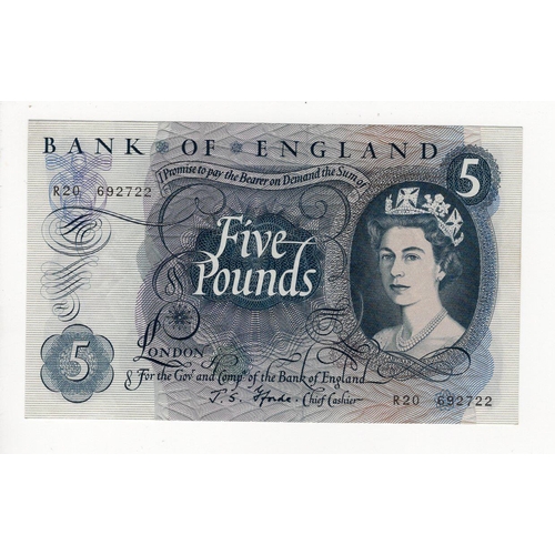 95 - Fforde 5 Pounds issued 1967, very rare FIRST RUN 'R20' prefix, serial R20 692722 (B312, Pick375b) ab... 