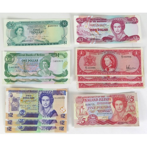 929 - World, British Commonwealth (35), a good group of Queen Elizabeth II portrait notes, Australia 1 Dol... 