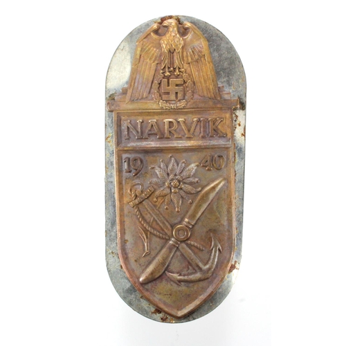 1491 - German Narvik shield, 4x fittings complete with backing plate