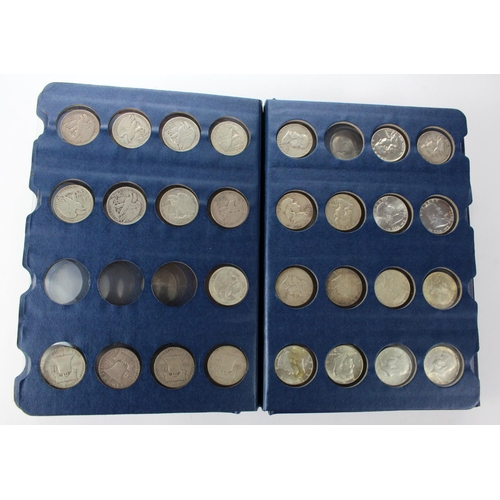 548 - USA Half Dollars in an album. Various dates from 1906 - 2014 (includes 30 silver issues)