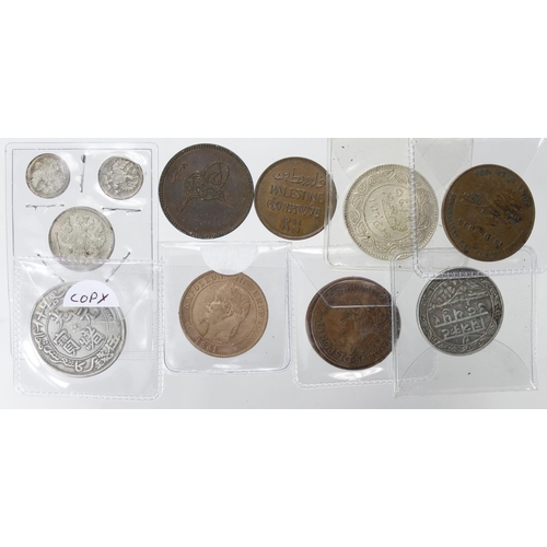 551 - World Coins & Tokens (12) 16th to 20thC including silver, noted: India, Kutch 5 Kori 1930 EF, Mewar ... 