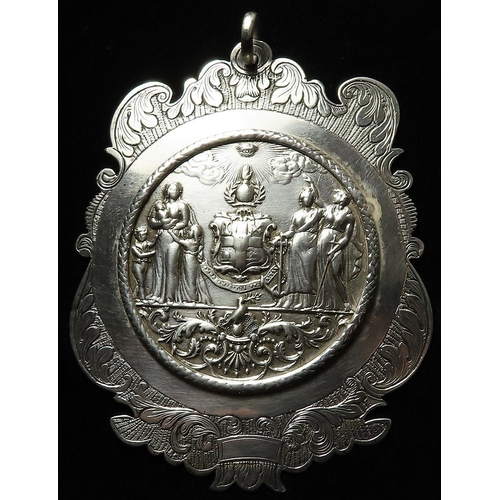 987 - William IV silver Oddfellows large medal, hallmarked JT Birmingham, 1837. Weighs 42.7gms and measure... 