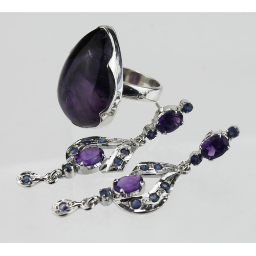 137 - 15ct Cabochon Amethyst Gemstone Ring with Amethyst Earrings in sterling Silver