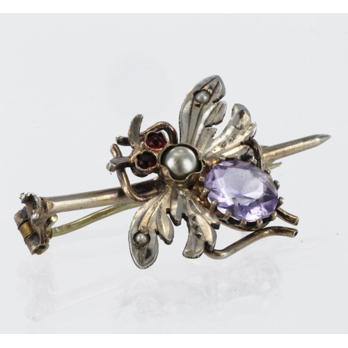 218 - Tests as 9ct and silver insect brooch set with an oval amethyst, pearls and garnets, length approx. ... 