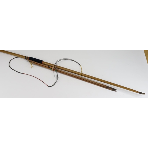 933 - Ladies longbow by F.H. Ayres c.1900 with horn mounts and velvet grip. 126cm long.