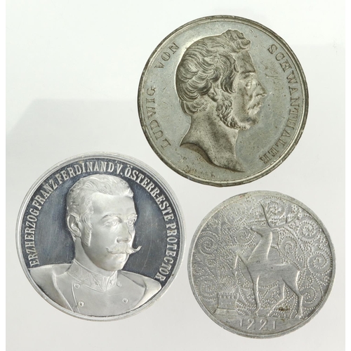 1070 - World Commemorative Medals (3): Colossus of Bavaria white metal d.41mm by Birnbock and Fuss GVF, a R... 