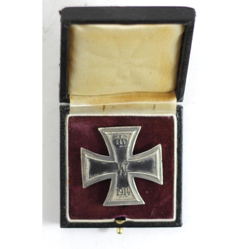 2079 - Imperial German WW1 Iron Cross 1st class pin back in fitted case, private purchase solid one piece m... 