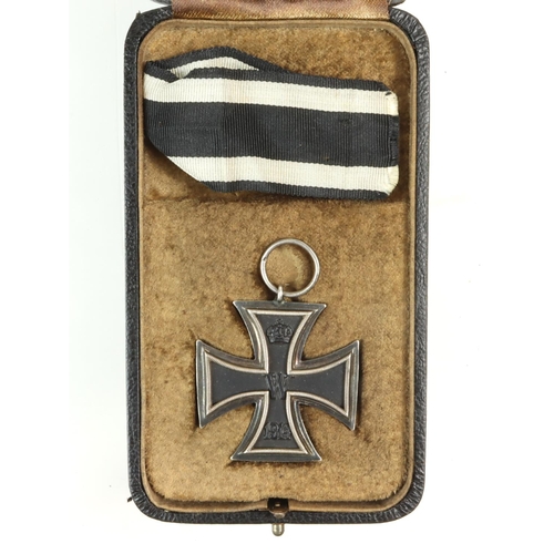 2082 - Imperial German WW1, 1914 Iron Cross 2nd class in fitted case 'Der Dank Meines Kaisers' ring maker m... 