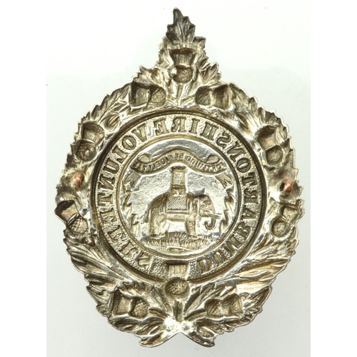 2141 - Badge: 1st Dumbartonshire Rifle Volunteers officers silver glengarry badge 1887 to 1908. (Bloomer 25... 