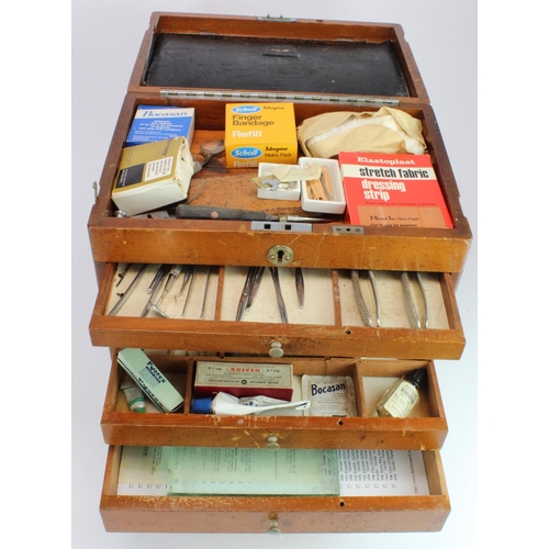 1055 - Dentistry. Original Portable Wooden instrument chest with with folding top handle and hinged lid wit... 