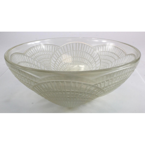 911 - Lalique. A large Coquilles pattern glass bowl by Rene Lalique, etched 'R. Lalique, France, no. 3201'... 