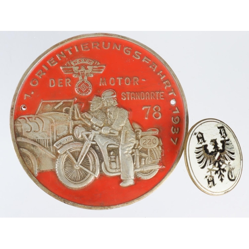 1607 - WW2 Metal drivers plaque and lapel pin.