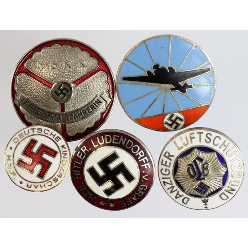 572 - German Lapel badges, 5x different