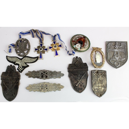 612 - German Nazi badges and medals various inc Campaign Shields x3, Close Combat Clasps x2, Minesweeper b... 