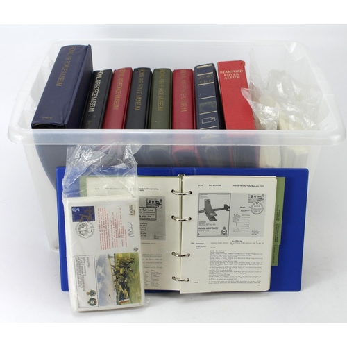 463 - Large plastic crate of RAF Museum covers housed in 8x albums, plus many loose (many signed) (approx ... 