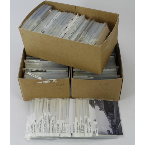 559 - Railway Station postcard sized photos, a very interesting research lot housed in 3x shoeboxes. (appr... 