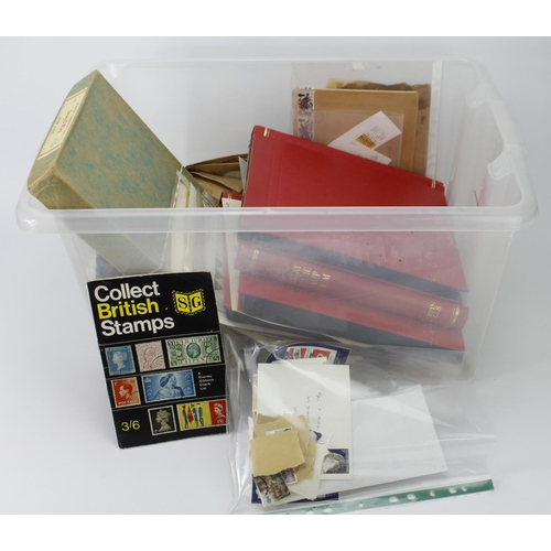 83 - GB - plastic box of various mixed GB, including 4x albums from KGVI m & u to QE2 commemoratives, som... 