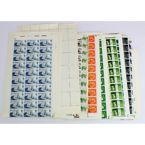 93 - GB - QE2 selection of sets in complete sheets, including 1964 Geog, Bot, 1965 ITU (phos), etc. Mostl... 